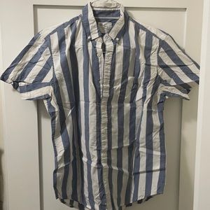 Blue and white gap short sleeve button down